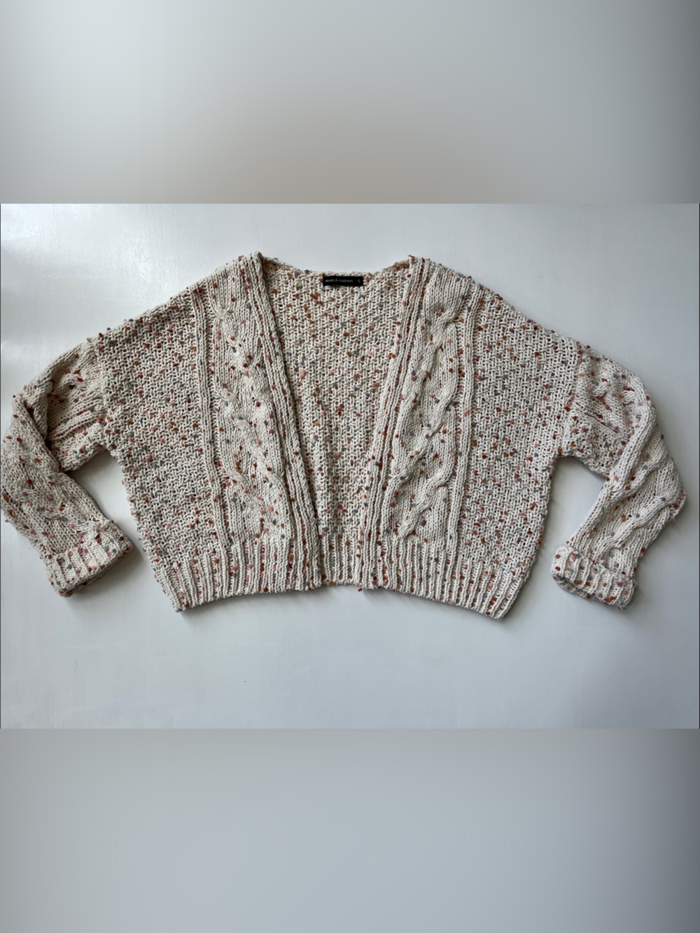 MOON & MADISON Cream Speckled Cable Knit Women's Sweater